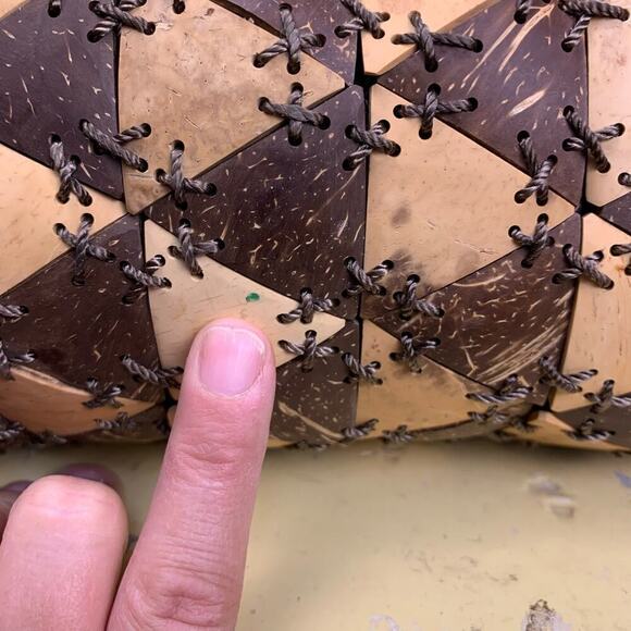 Vintage Handmade Tan & Brown Coconut Shell Barrel Hand Bag - Picture 10 of 12